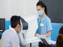 Dr David: Cataract Surgery & Lens Implants Singapore